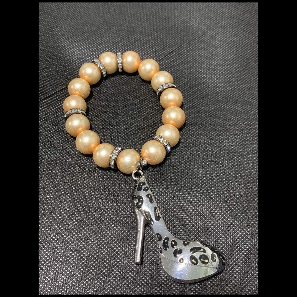 Handcrafted bracelets - Picture 2 of 6